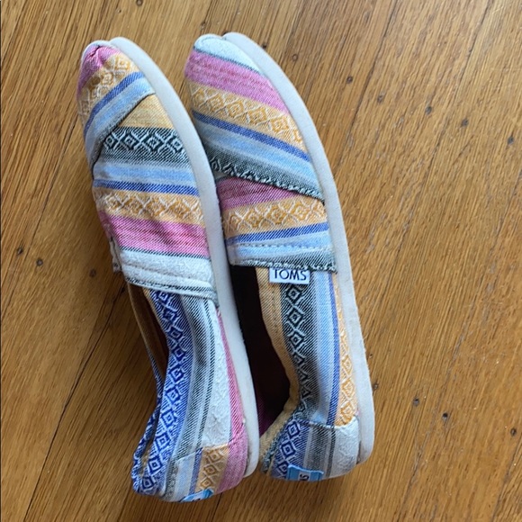 Pastel Tribal Print Toms Alpargatas Women’s 7 - Picture 5 of 11